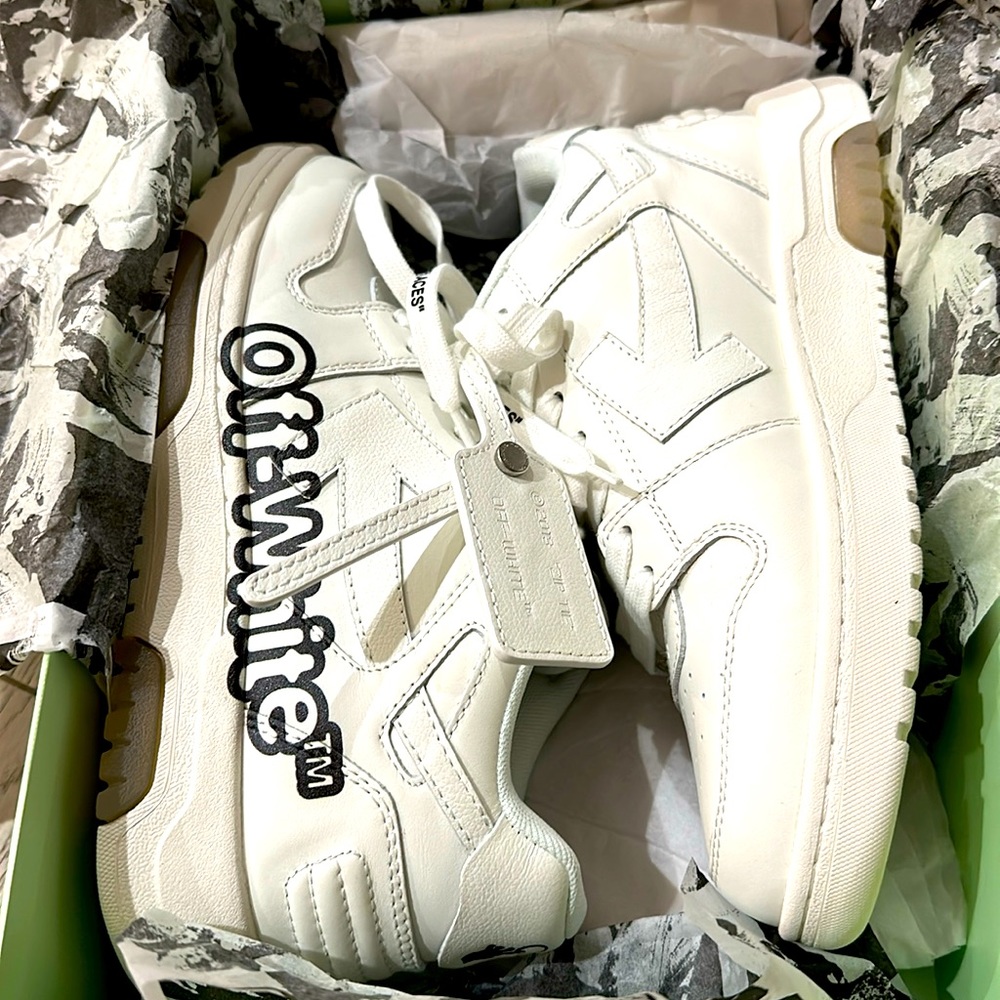 Brand New Off White ‘Out of Office’ Sneakers